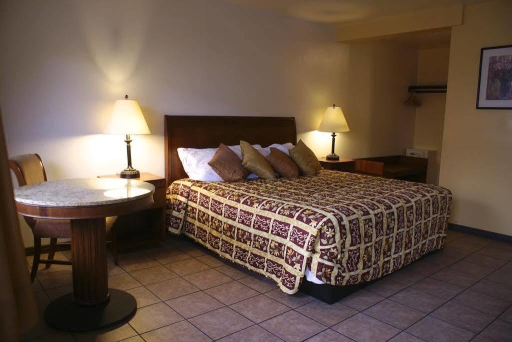 Casa Bella Inn Downtown La Лос-Анджелес Экстерьер фото